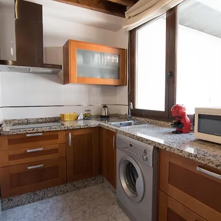Tuguest Gracia Apartment