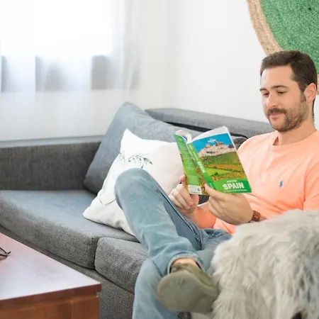 Tuguest Gracia Apartman Granada
